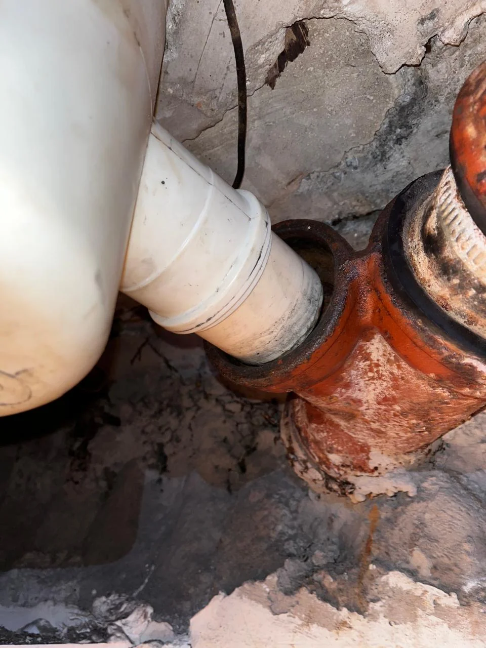 Vazamento no hidrômetro em São Paulo — cavalete e ramal predial