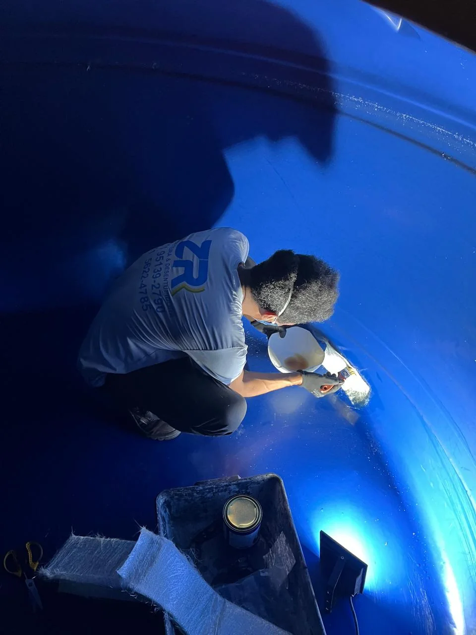 Caça vazamento em caixa d'agua em São Paulo — boia, ladrão e conexão